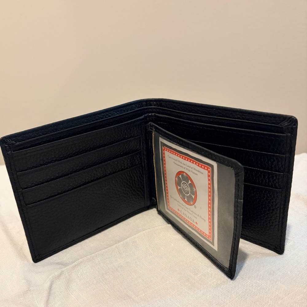 Embossed Leather Wallet - Picture 2 of 6